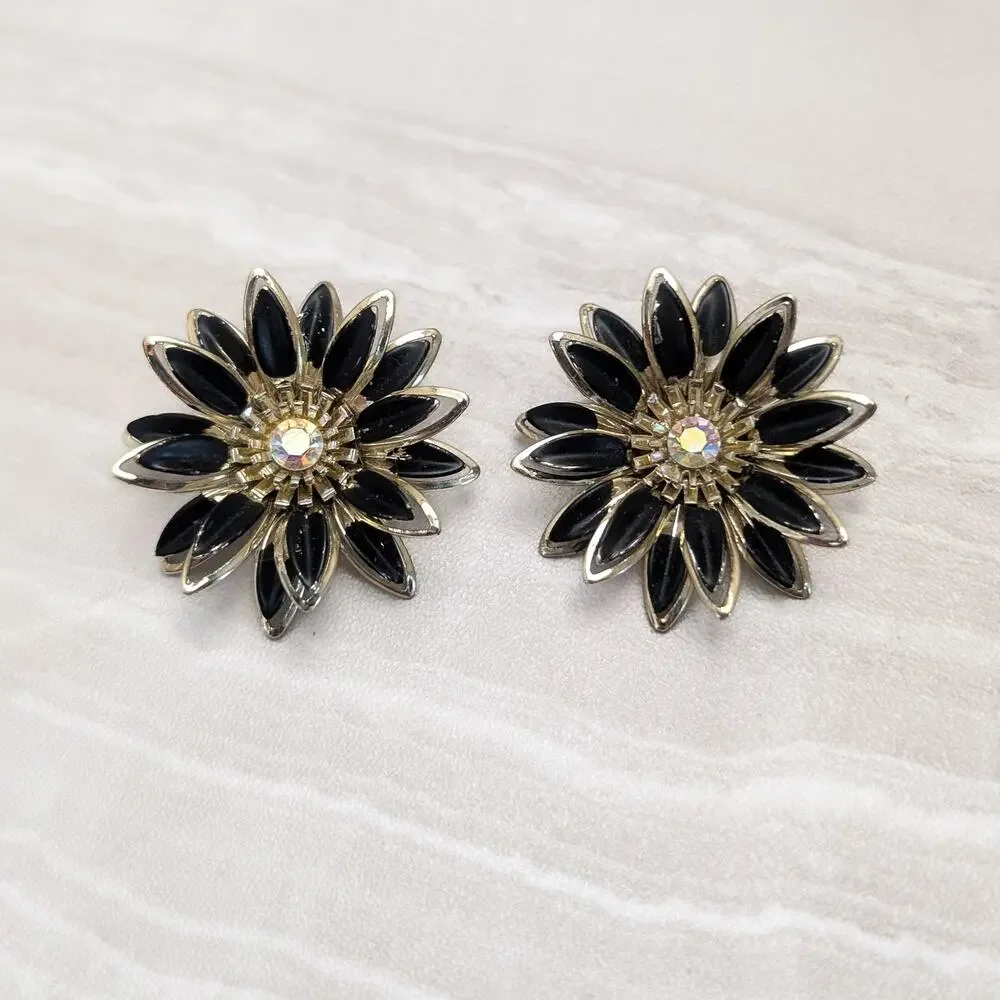Vintage Clip On Earrings Extra Large 1.5